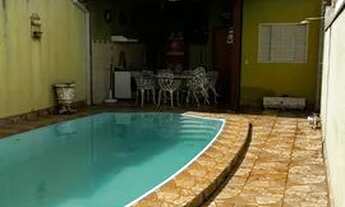 Imagem 6: Casa com piscina localização privilegiada