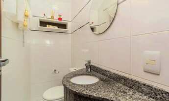 Imagem 4: Sobrado triplex semimobiliado no Xaxim