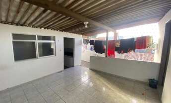 Imagem 5: Kitnet em mandacaru! Boa localização!