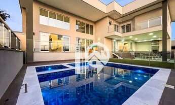 Imagem 2: Casa com 5 suítes à venda, Vista Livre permanente com 705 m2 de Terreno - Urbanova - SJCam