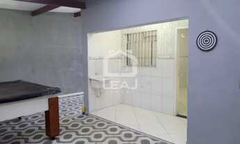 Imagem 2: Casa de 165 m² com 2 dormitórios, sala, cozinha e 3 vagas de garagem, para venda (525.000