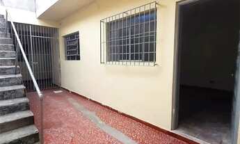 Imagem 6: Alugue já uma casa com 2 dormitórios, 1 suíte e vaga coberta!