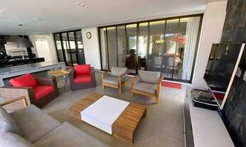 Imagem 6: Casa de condomínio para aluguel tem 622 metros quadrados com 4 quartos