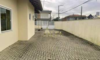 Imagem 7: Casa AVERBADA com 3 dormitórios à venda por R$ 890.000 - Centro - Balneário Piçarras/SC