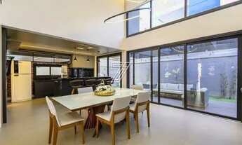 Imagem 3: Casa em condomínio a venda tem 319m² com 3 suítes no São Braz - Curitiba - PR