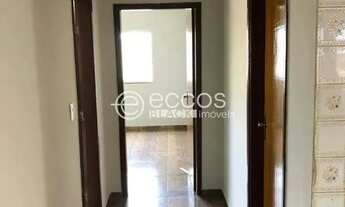 Imagem 6: Apartamento para aluguel, 4 quartos, 1 suíte, 2 vagas, Santa Mônica - Uberlândia/MG