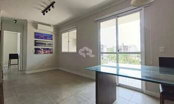 Imagem 6: Apartamento 2 dormitórios, 1 vaga, sacada com churrasqueira, excelente posição solar