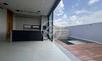 Imagem 6: Vende-se Sobrado de Alto Padrão no condomínio Florais da Chapada , com 03 suítes, 255,80m