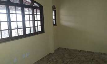 Imagem 6: Casa 02 quartos, 01 suíte, sala, varandão, terraço, 02 banheiros, cozinha e area serviço