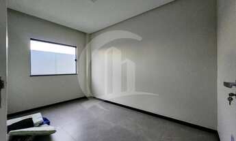 Imagem 7: Casa Térrea à Venda em Condomínio Fechado Elegante e Confortável