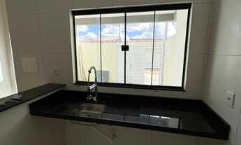 Imagem 7: Casa Padrão de 2/4 sendo 1 suíte de 67 m², quintal, cerca elétrica, 1 vaga por 190.000,00