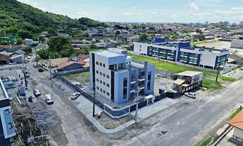 Imagem 2: Ap em Caiobá com 2 quartos (1 suíte) - novo e moderno