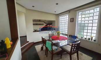 Imagem 4: Sobrado em Jacareí, no bairro Jardim Siesta, à venda