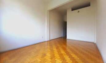 Imagem 5: Apartamento de Frente com Ótima Localização, Elevador e Total Comodidade no Dia a Dia