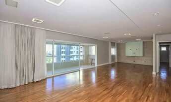 Imagem 6: Imóvel para aluguel possui 212 metros quadrados com 3 quartos em Vila Andrade - São Paulo