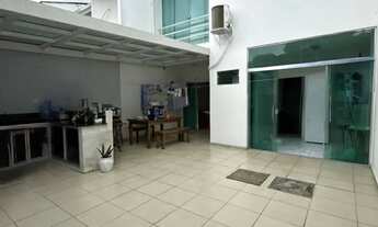 Imagem: Condominio Villagio Del Fiori, Flores