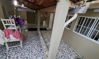 Imagem 5: Excelente Casa Isolada de 2 Dormitórios com edícula, a venda no Bairro Solemar em Praia Gr