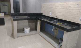 Imagem 3: Casa no céu azul