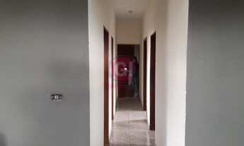 Imagem 7: OPORTUNIDADE! CASA COM 3 DORMITÓRIOS E GALPÃO COMERCIAL PARA VENDA E LOCAÇÃO NO JD. SATÉLI