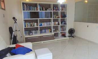 Imagem 4: Casa Triplex no Méier c/ 04 Suítes, Closet, Piscina e Hidromassagem. Analisa-se propostas