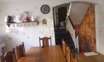 Imagem 5: Lindo Sobrado De 3 Dormitórios e 4 Vagas, Por R$ 880 mil Reais, No Bairro Bangú, Santo And