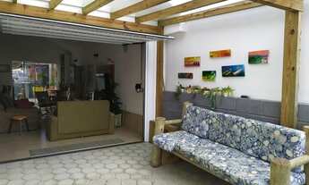 Imagem 3: Casa para venda possui 160 metros quadrados com 4 quartos em Ambrósio - Garopaba - SC