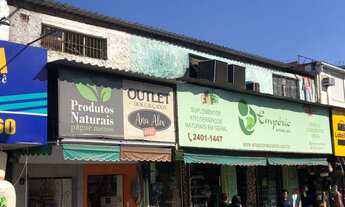 Imagem 7: Passando ponto loja completa ponto movimentado ao lado do trem