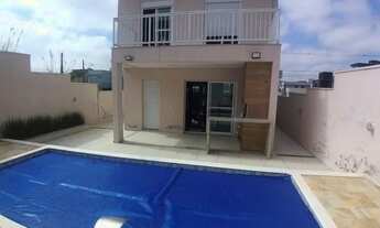 Imagem 3: Casa de condomínio sobrado para aluguel possui 200 metros quadrados com 4 quartos