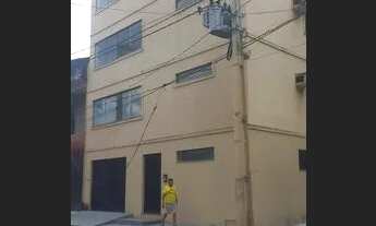 Imagem: Prédio na cidade nova - Perto da Praça