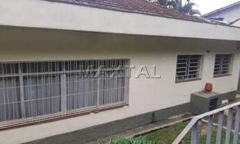 Imagem 2: Casa Térrea no Horto com 540m², com 4 Dormitórios, 1 sala, 2 Banheiro e 3 Vagas