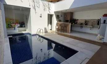 Imagem 2: Casa para venda com 281 metros quadrados com 4 quartos e 4 suítes Camboinhas RJ