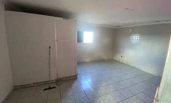 Imagem 6: Kitnet em mandacaru! Boa localização!