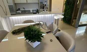 Imagem: FLORIANÓPOLIS - Apartamento Padrão - JURERÊ