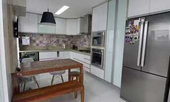 Imagem 5: Casa para venda com 281 metros quadrados com 4 quartos e 4 suítes Camboinhas RJ