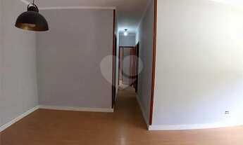 Imagem 6: Apartamento com três quartos, sendo uma suíte, uma vaga na Av Nova Cantareira / SP