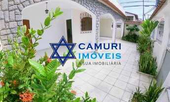 Imagem: Casa linear com 3 quartos, churrasqueira