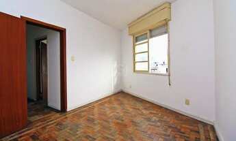 Imagem 4: Apartamento de 2 (dois) dormitórios, com excelente localização, no Bairro Petrópolis. Ampl