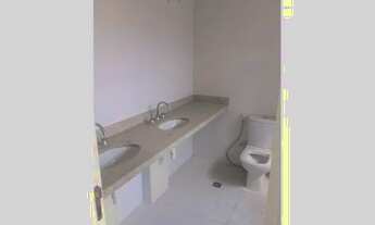 Imagem 2: Um apartamento com 3 dormitórios, sendo 2 suítes, uma suíte principal com dois chuveiros e