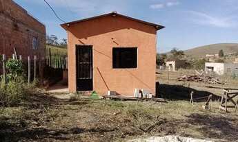 Imagem: Casa com terreno grande