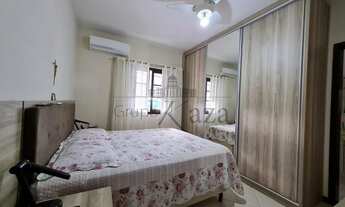 Imagem 4: Casa / Padrão - Bosque dos Eucaliptos - Venda - Residencial