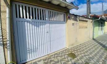 Imagem 2: Sobrado na Vila Tupi com 3 dorms - 5 vagas de garagem - Lado Praia!!