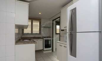 Imagem 7: Apartamento mobiliado para alugar no Petrópolis com 2 quartos (1 suíte