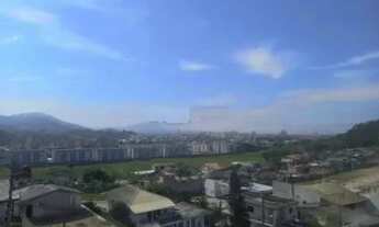 Imagem 7: Casa para Venda em Biguaçu, Fundos, 4 dormitórios, 2 banheiros, 3 vagas