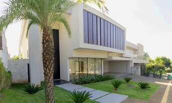 Imagem 2: Sobrado de 450 m² com 04 suítes à venda por R$ 4.800.000 no Jardins Atenas - Goiânia