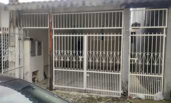 Imagem: Vendo terreno com 2 casas ou troca por Chácara