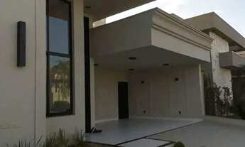 Imagem 3: Térrea para venda tem 180 metros quadrados com 3 quartos