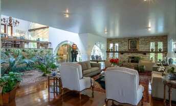 Imagem 3: Bela Casa com Terreno de 2.000m2 em Condominio!