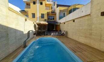 Imagem: Sobrado com 3 suítes à venda, 298 m²