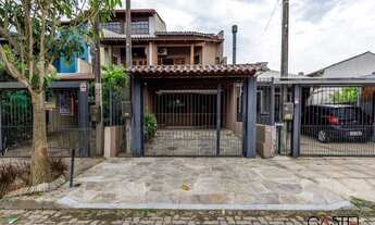 Imagem 2: Casa à venda - 2 dormitórios, 125m², 2 vagas, piscina, churrasqueira e lareira - Hípica