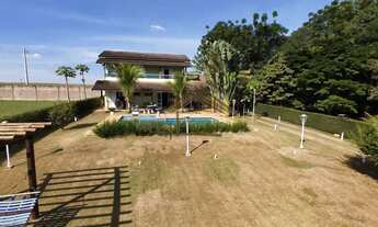 Imagem 4: Magnífica casa a venda no Condomínio Jatobá, contendo 4 dormitórios e um amplo lazer